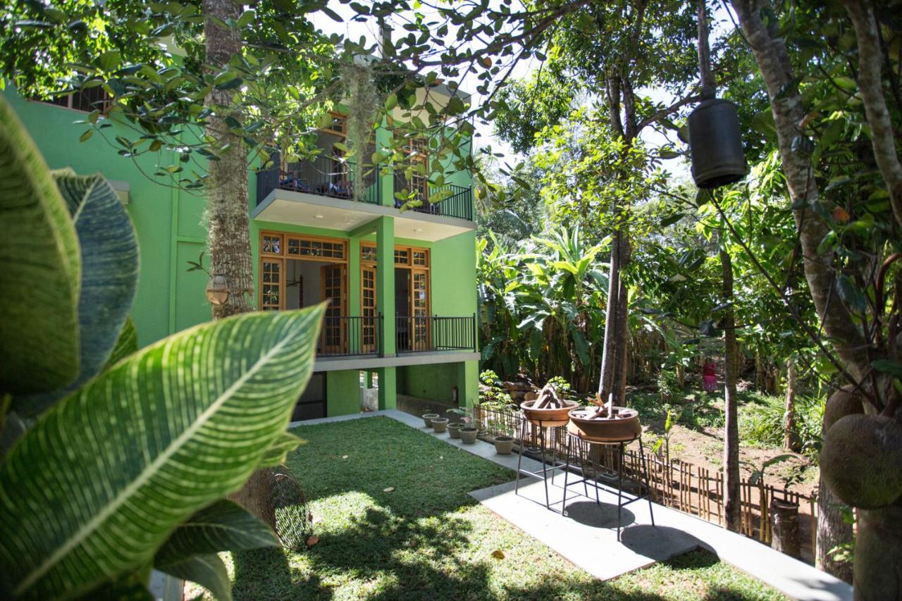 Barefoot Bungalow Hikka Hikkaduwa Esterno foto