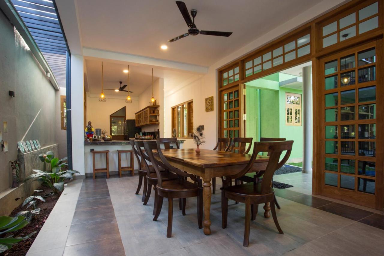 Barefoot Bungalow Hikka Hikkaduwa Esterno foto