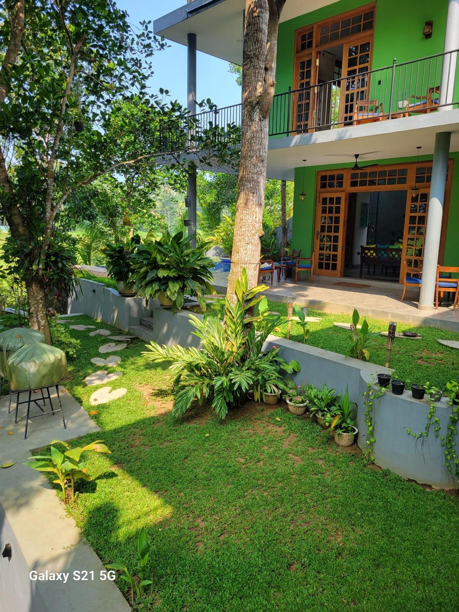 Barefoot Bungalow Hikka Hikkaduwa Esterno foto