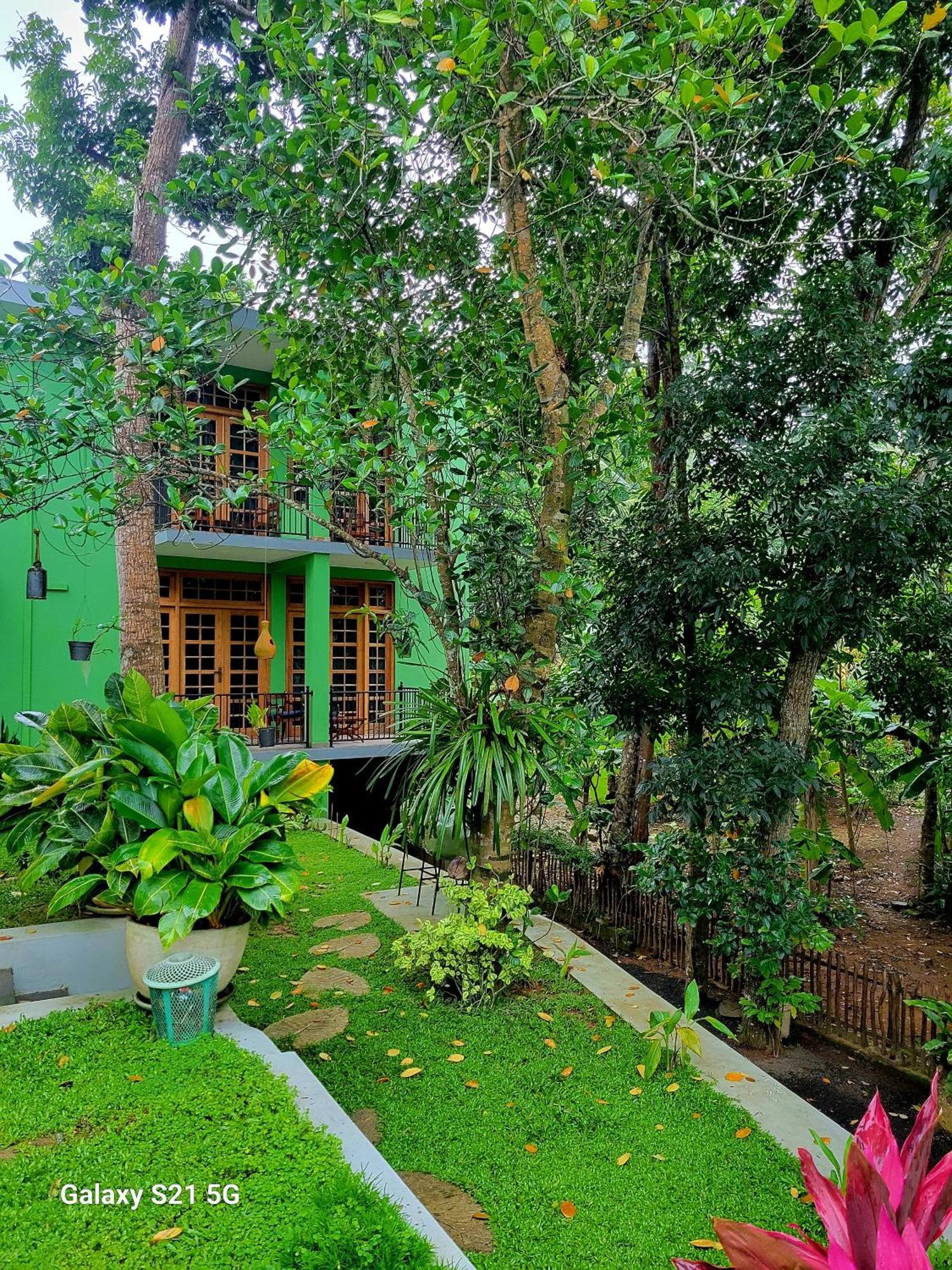 Barefoot Bungalow Hikka Hikkaduwa Esterno foto